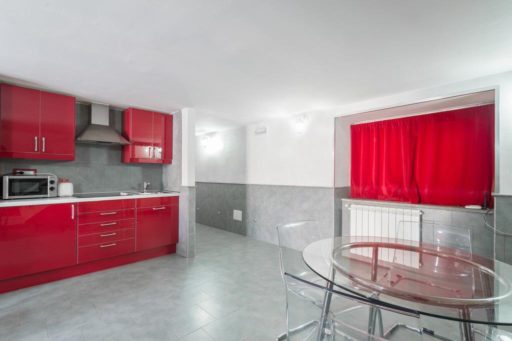 Suite Apartments Angioini ナポリ エクステリア 写真