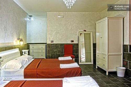 Suite Apartments Angioini ナポリ エクステリア 写真