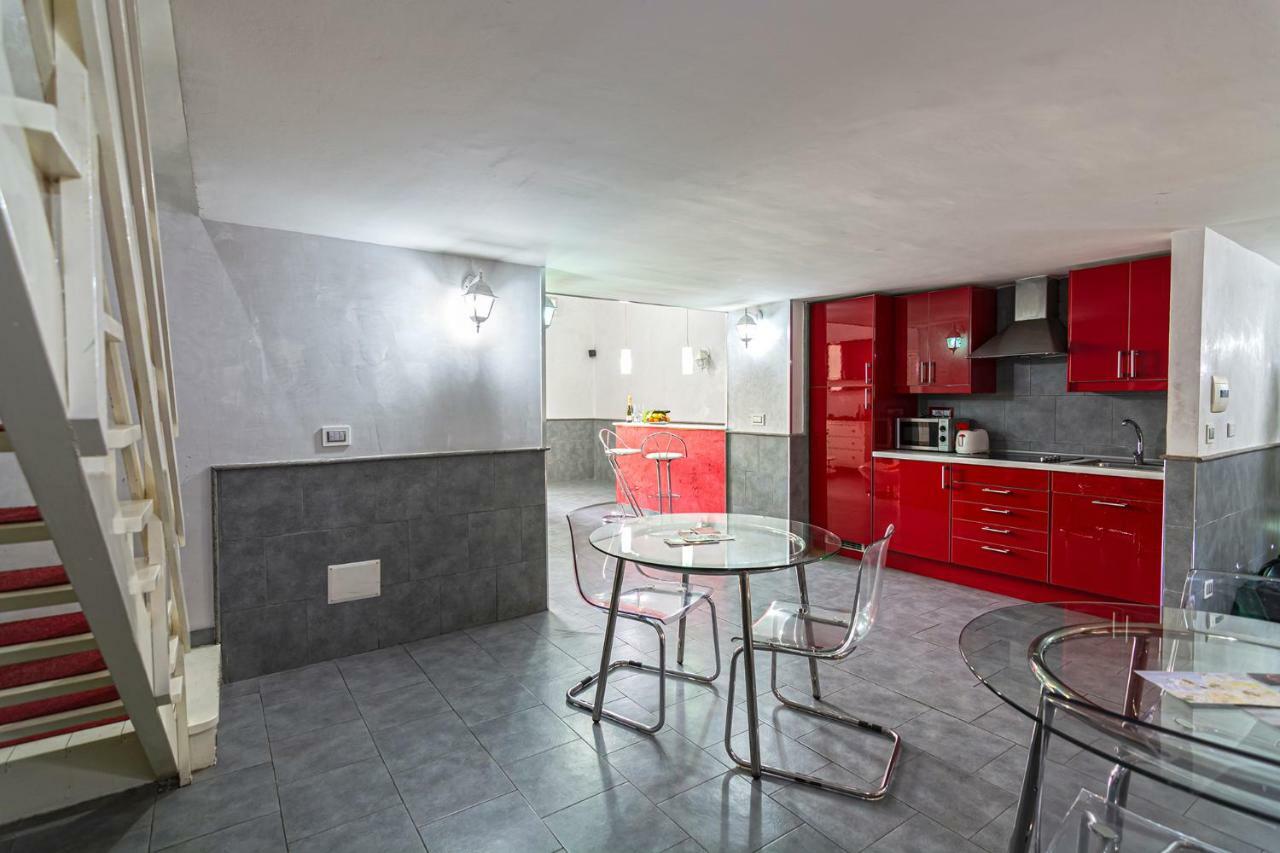 Suite Apartments Angioini ナポリ エクステリア 写真